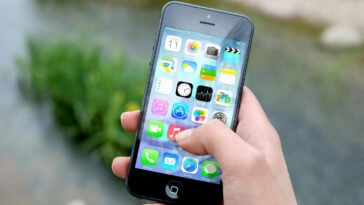 iPhone users could get cash back from a major Qualcomm lawsuit. | ©Image Credit: JÉSHOOTS/Pexels