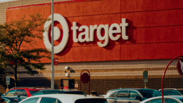 A new California law aims to limit self-checkout use statewide ©Image Credit: Shabaz Usmani / unsplash.com
