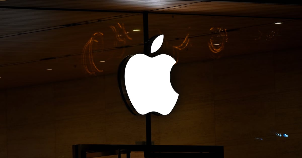 Fake “Find My” texts are fooling iPhone users into giving away their Apple ID. | ©Image Credit: Amin Zabardast/Unsplash