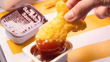 McDonald’s makes a splash with its new fish nuggets — crispy, golden, and made from Alaskan pollock. | ©Image Credit: McDonald's