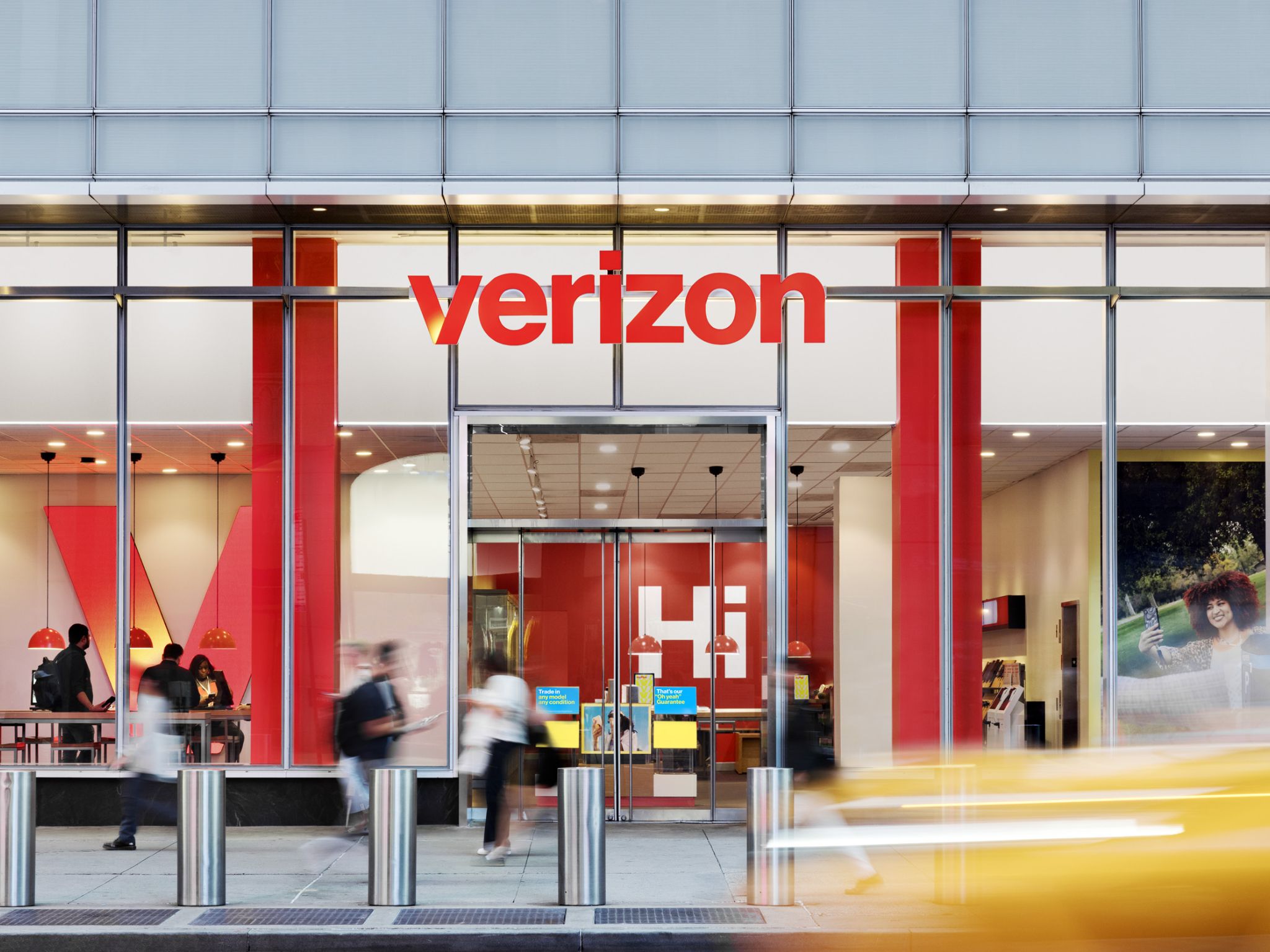 Verizon Storefront ©Image Credit: Verizon