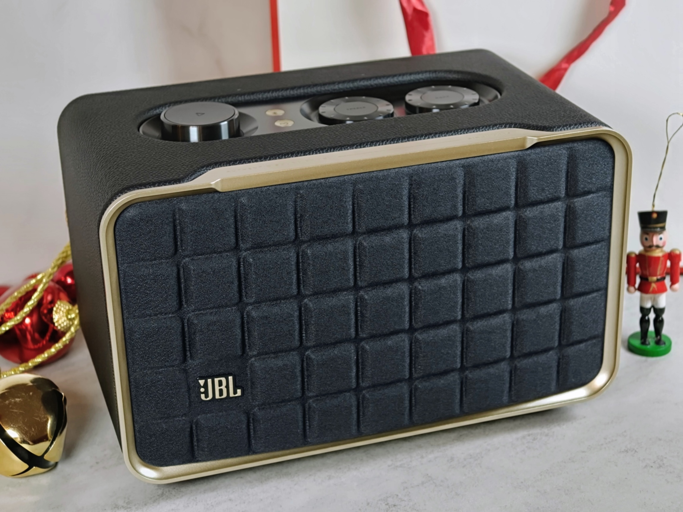 The JBL Authentics 200 is as much a statement piece as it is a high-quality speaker ©Image Credit: GEEKSPIN