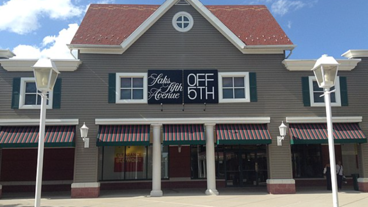 The discount chain shutters 10 locations as parent company faces financial pressure | ©Image Credit: Wikimedia Commons / Mike Mozart