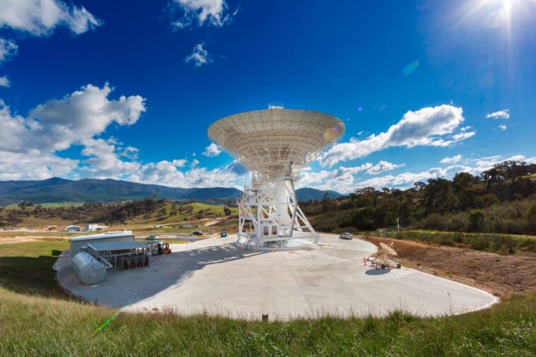 NASA's Deep Space Station 35 (DSS-35) at the Canberra Deep Space Communication Complex in Tidbinbilla, Australia, photographed on May 21, 2014 | ©Image Credit: NASA