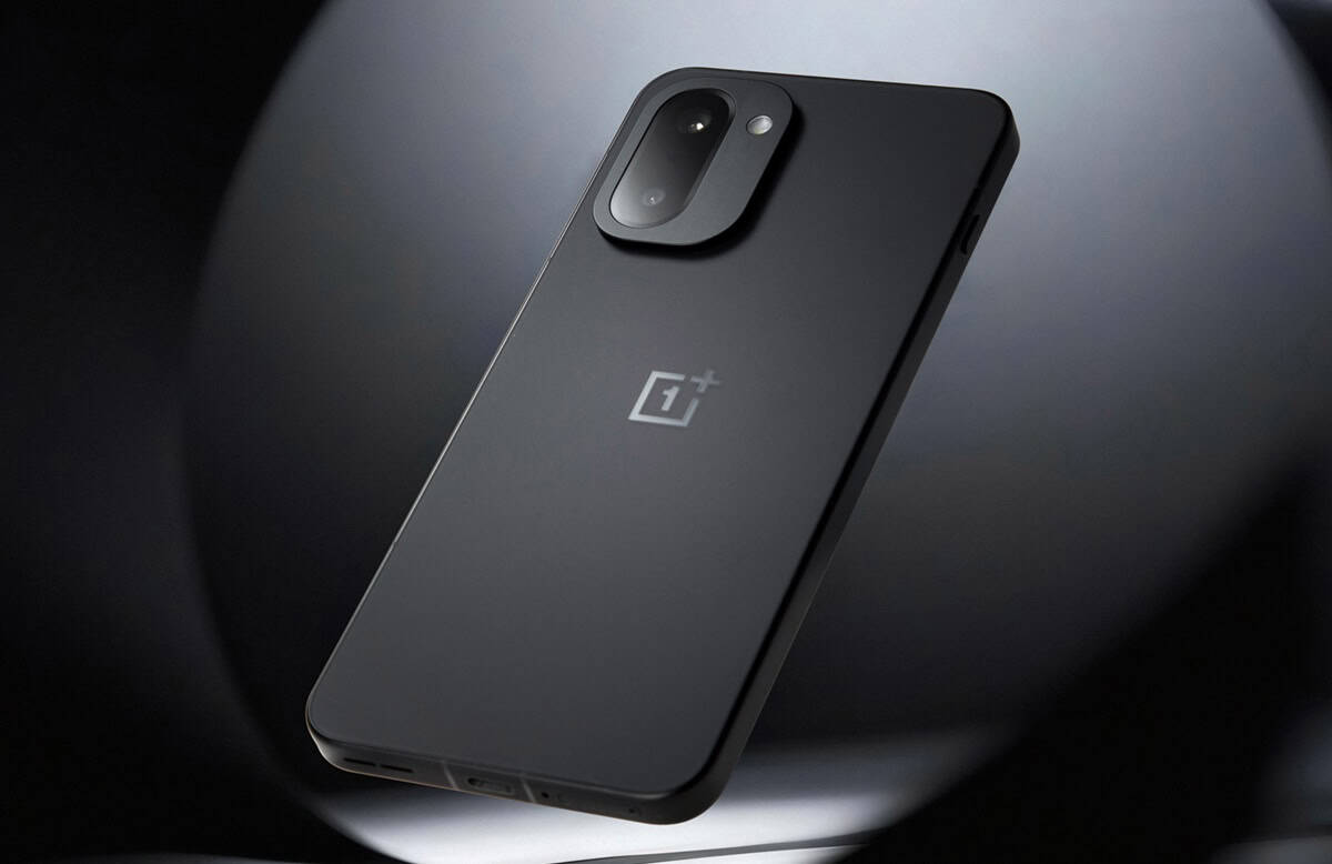 OnePlus 15R review: A perfect midrange phone for gamers 1