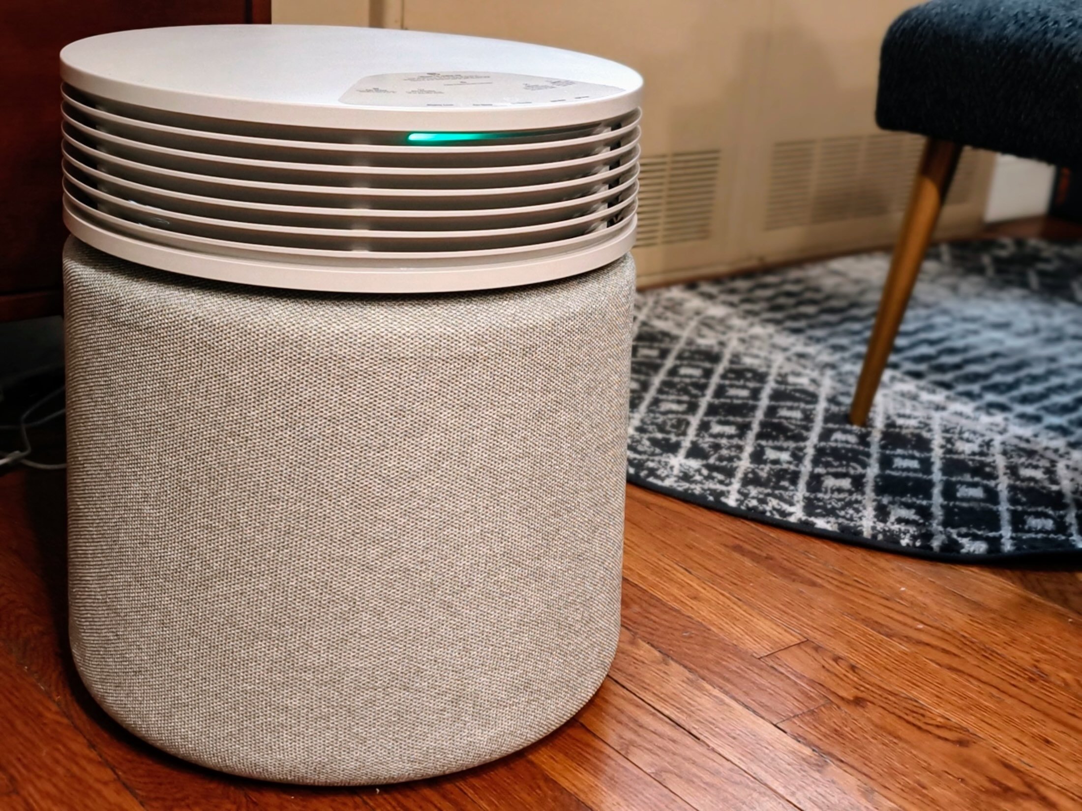 Blue Signature is a sleek, functional side table that doubles as a high-performance air purifier ©Image Credit: GEEKSPIN
