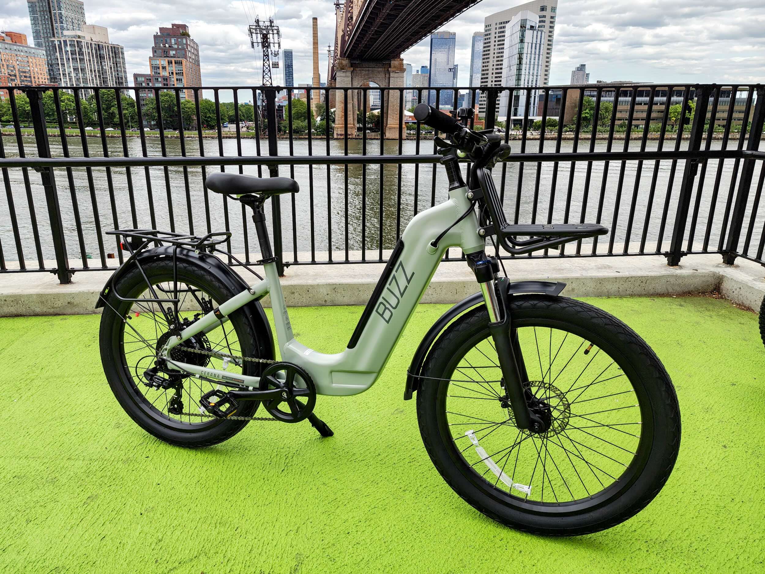 With its step-through frame and classy design, the Cerana 2 doesn't scream for attention—it earns it. ©Image Credit: GEEKSPIN