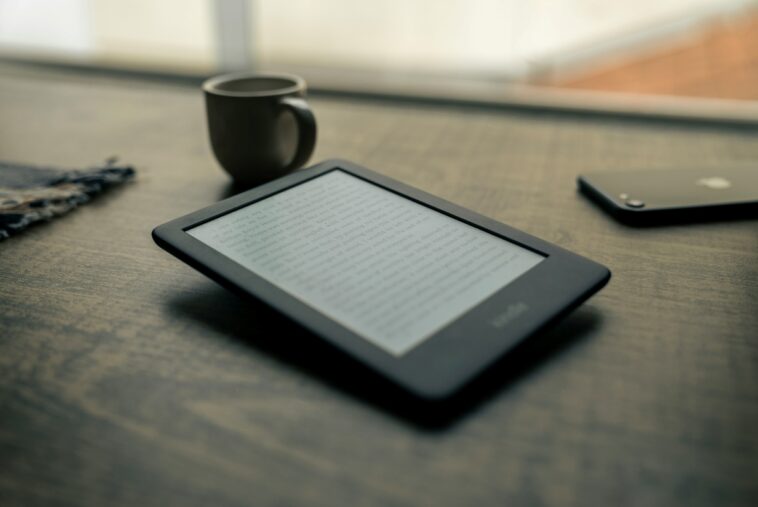 Amazon patches Kindle flaw exposed at Black Hat | ©Image Credit: Unsplash / @felirbe
