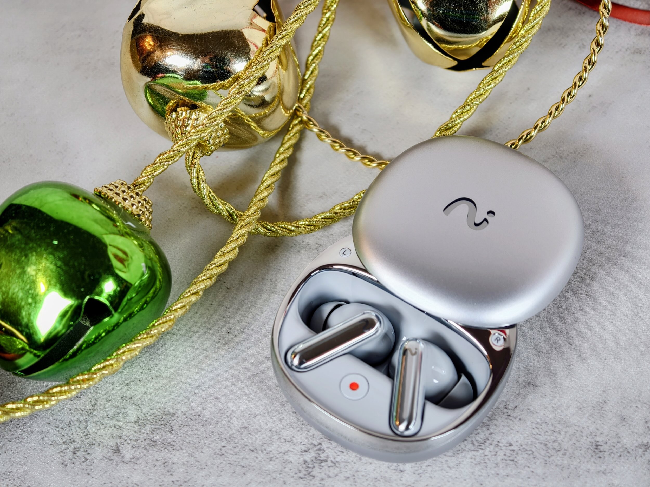 Viaim RecDot Earbuds ©Image Credit: GEEKSPIN