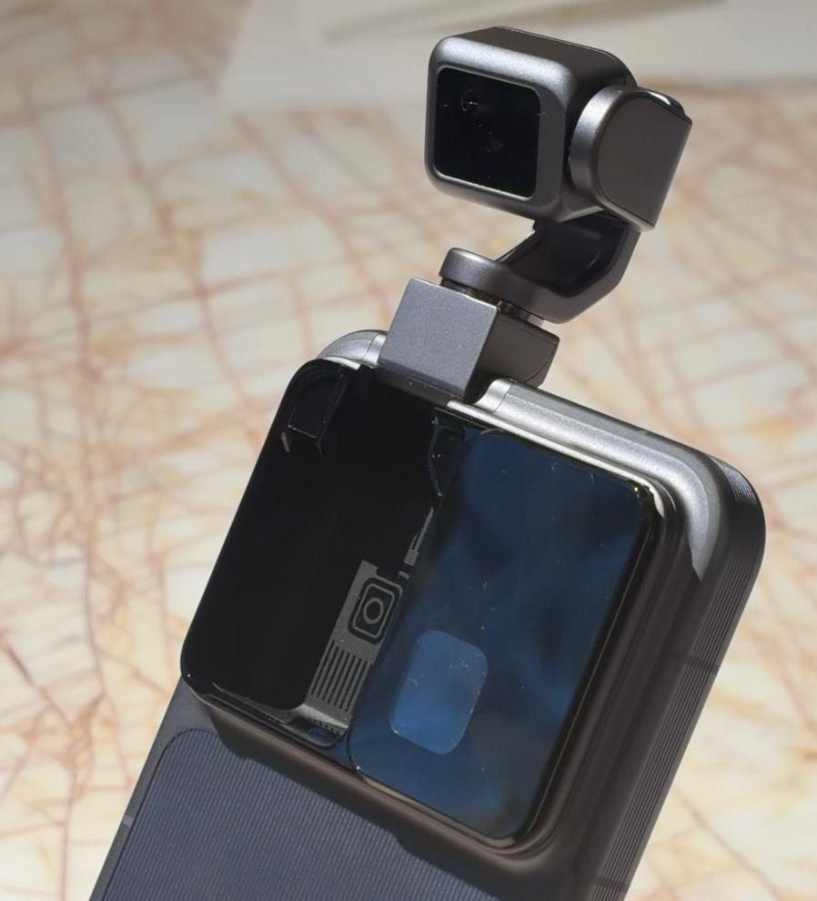 Honor Robot Phone ©Image Credit: Isa Rodriguez, LiTT Media