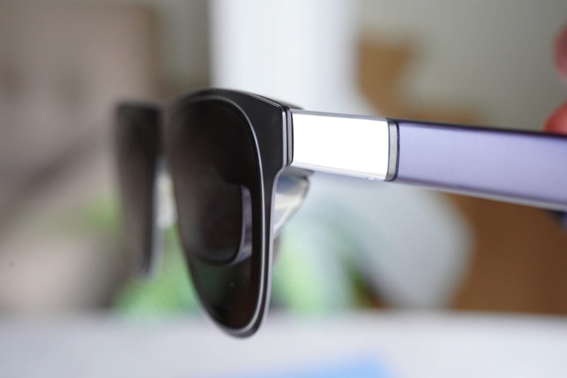 These glasses off the most practical way to carry a 500-inch screen in your pocket ©Image Credit: GEEKSPIN
