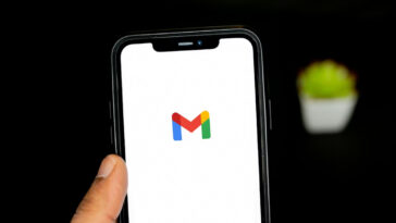 Gmail is introducing AI tools that summarize messages, suggest replies, and more. Will you opt in or stick with the classic inbox? | ©Image Credit: Solen Feyissa/Unsplash