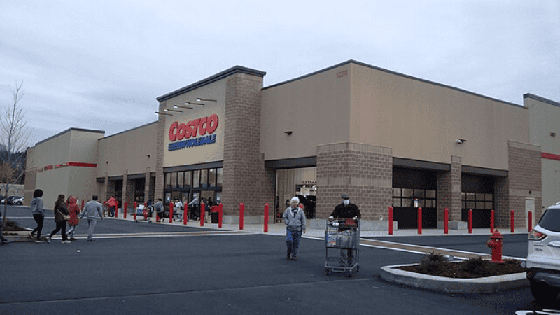 Costco stops displaying computer parts due to theft | ©Image Credit: Wikimedia Commons / Jacob Blanck