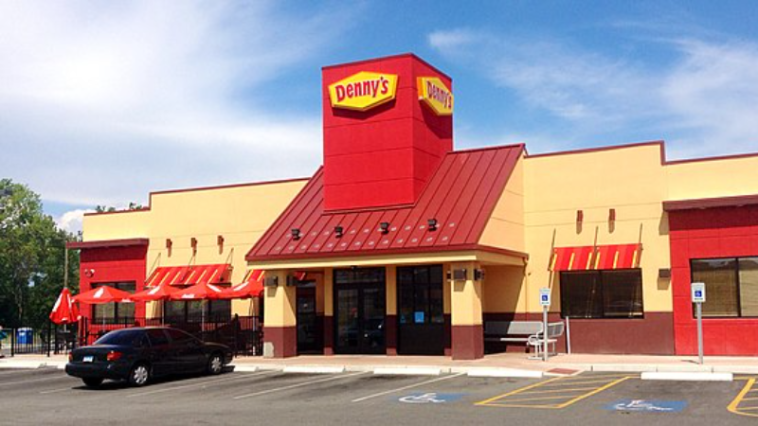 Denny’s shutdown plan moves into execution phase | ©Image Credit: Wikimedia Commons / Mike Mozart
