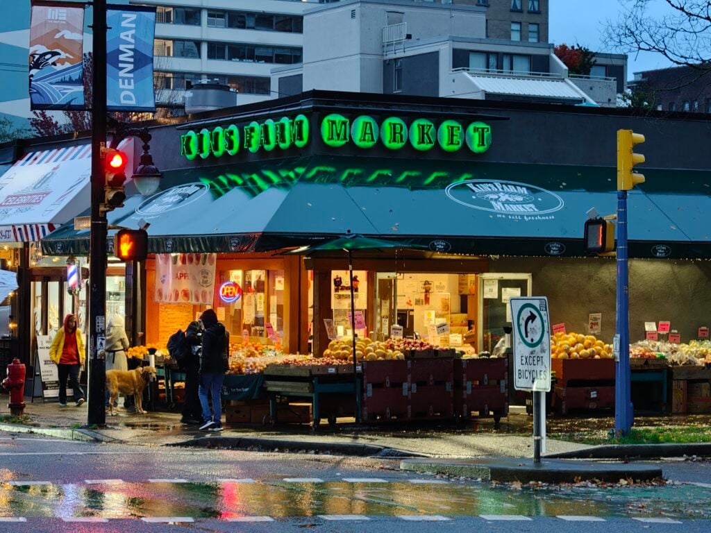 Oppo Find X9 Pro telephoto (~4x) sample shot ©Image Credit: GEEKSPIN / Myriam Joire