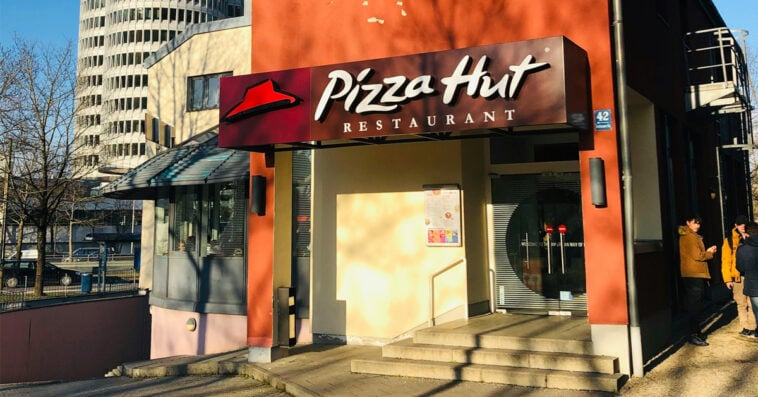 Yum! Brands trims underperforming Pizza Hut U.S. locations to focus on long-term digital growth and stronger operations | ©Image Credit: Saumya Rastogi/Unsplash