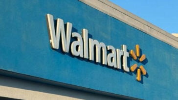 Robots and automation are changing the way Walmart stores operate. | ©Image Credit: KDavid Montero / Unsplash