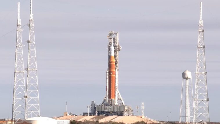NASA’s Artemis II SLS rocket and Orion spacecraft are heading back to the Vehicle Assembly Building (VAB) ©Image Credit: NASA