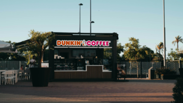 48 oz Dunkin’ drinks hit Massachusetts | ©Image Credit: Joan Oger / Unsplash