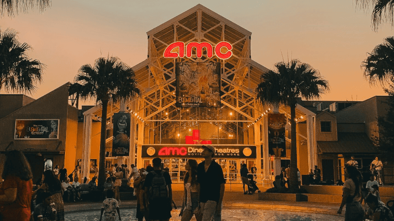 AMC to close more sites than open | ©Image Credit: Unsplash / Asafh Kalebe