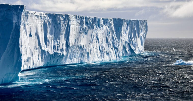 New satellite data reveals a Delaware-sized loss at Antarctica's edge. See which "hot zones" are retreating and what it means for us. | ©Image Credit: 66 north / Unsplash