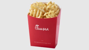 The classic is back! Chick-fil-A waffle potato fries return to their original, pea starch-free recipe. | ©Image Credit: Chick-fil-A