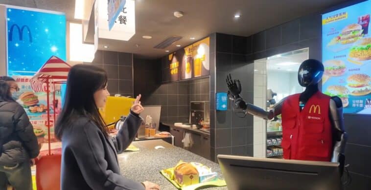 No, McDonald’s isn’t replacing staff with humanoid robots 1 McDonald’s says robot was part of a temporary museum event | ©Image Credit: KEENON Robotics
