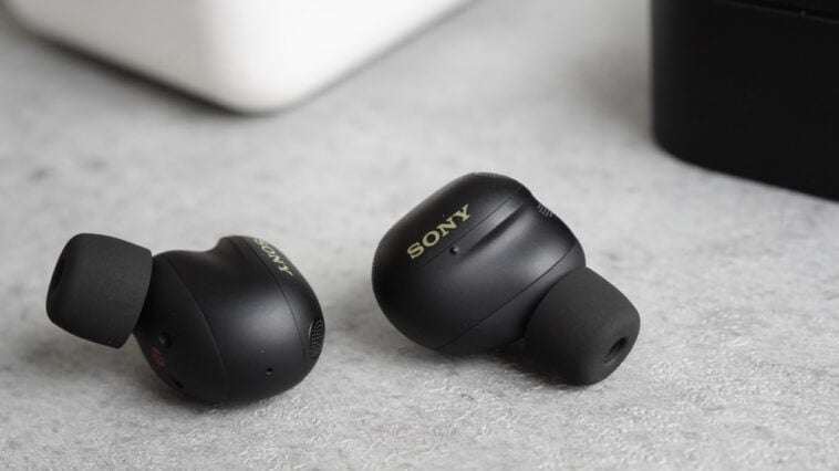 Sony WF-1000XM6 review: These are the wireless earbuds to beat 4 The Sony WF-1000XM6 features a reshaped housing designed for better balance and a more secure, stable fit. ©Image Credit: GEEKSPIN