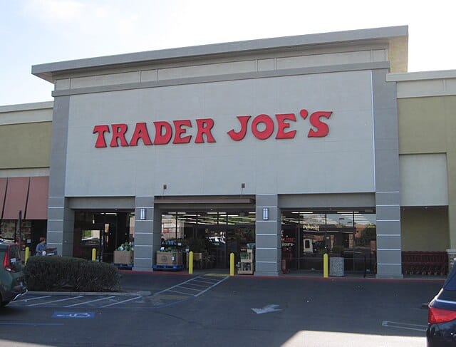 Trader Joe’s named the best place to work in America 1 How the neighborhood grocer beat Big Tech to become America’s top employer by trading flashy perks for old-school respect. ©Image Credit: Wiki Commons