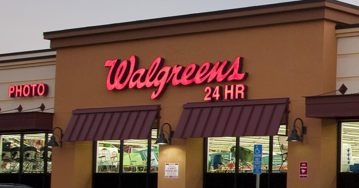 Walgreens tests wearable cameras in NYC stores amid rising retail theft. | ©Image Credit: Walgreens