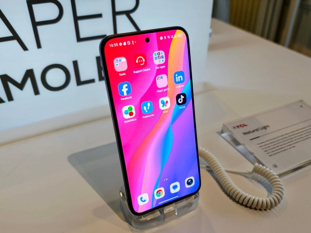 TCL NXTPAPER AMOLED ©Image Credit: GEEKSPIN