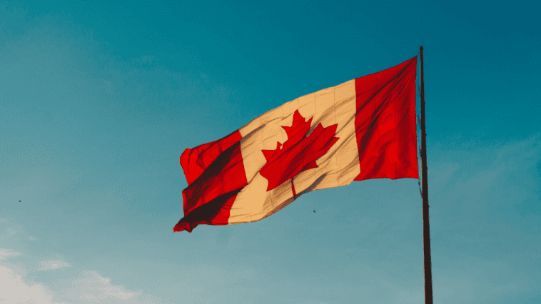 Canada expands citizenship eligibility | ©Image Credit: Unsplash / Duane Loux ©Image Credit: Unsplash / Hermes Rivera