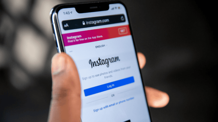Instagram is about to let AI read your DMs 1 Meta is removing end-to-end encryption from Instagram's direct messages | ©Image Credit: Unsplash / Solen Feyissa