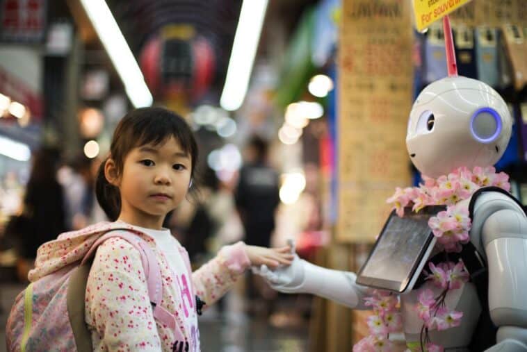 A humanoid robot veered off course during a live demo and struck a child as stunned onlookers watched | ©Image Credit: Andy Kelly / Unsplash