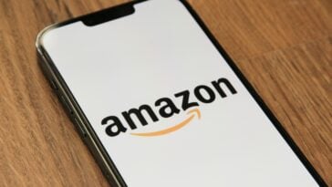 Amazon is using AI to clean up fake listings and reviews | ©Image Credit: Unsplash / Marques Thomas