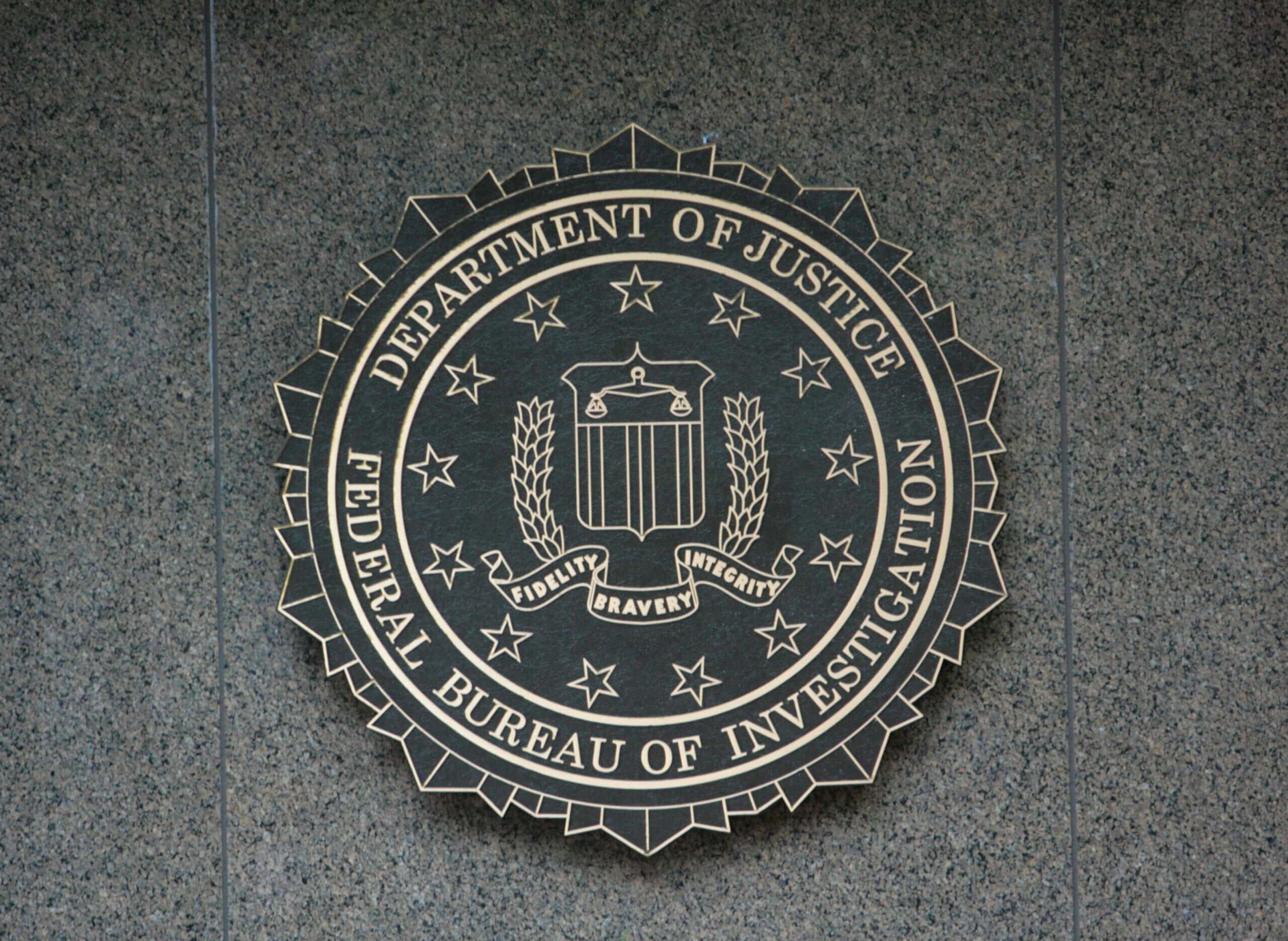 Scammers are cosplaying the FBI and people are falling for it | ©Image Credit: Unsplash / David Trinks