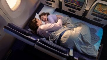 United introduces lie flat option inside economy cabin | ©Image Credit: United Airlines