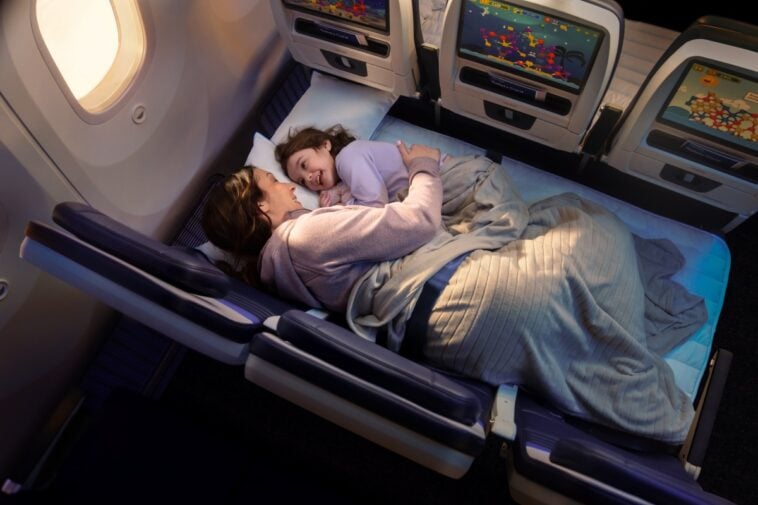 United is turning Economy rows into beds for travelers 1 United introduces lie flat option inside economy cabin | ©Image Credit: United Airlines