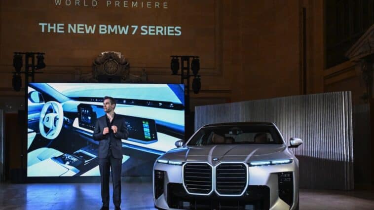 The new BMW 7 Series — the first luxury sedan to feature the automaker's Neue Klasse technology ©Image Credit: BMW
