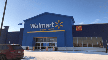 Walmart is overhauling more than 650 stores across the US | ©Image Credit: Wikimedia Commons / Kiyoteru Awaji