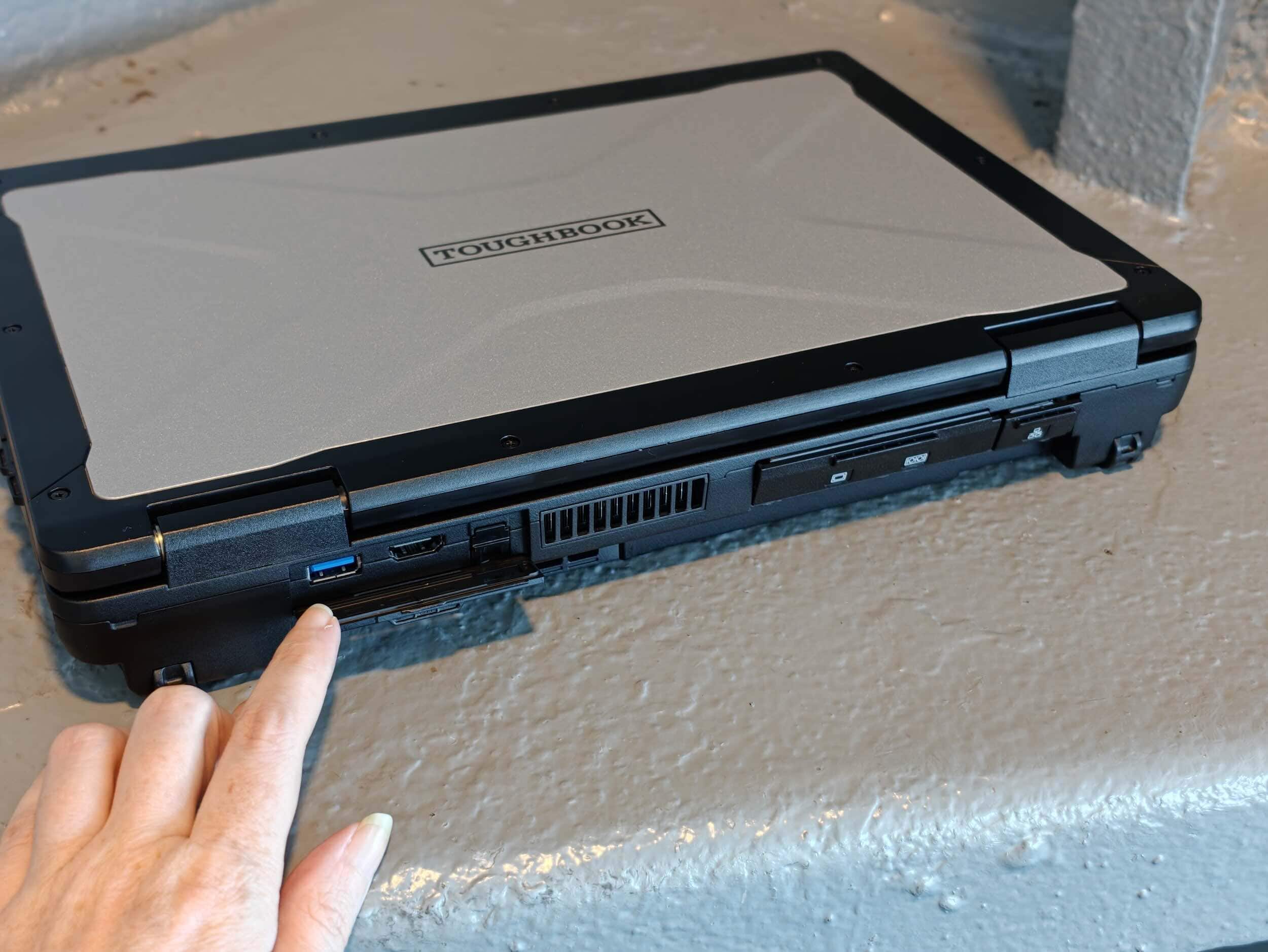 The TOUGHBOOK 56's reinforced port covers and hardened chassis are built to keep the elements out ©Image Credit: GEEKSPIN