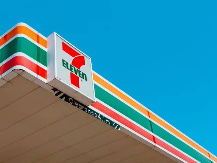 Bank of America customers may qualify for payouts tied to disputed ATM fees at 7-Eleven locations | ©Image Credit: Unsplash / Dmitry Kropachev