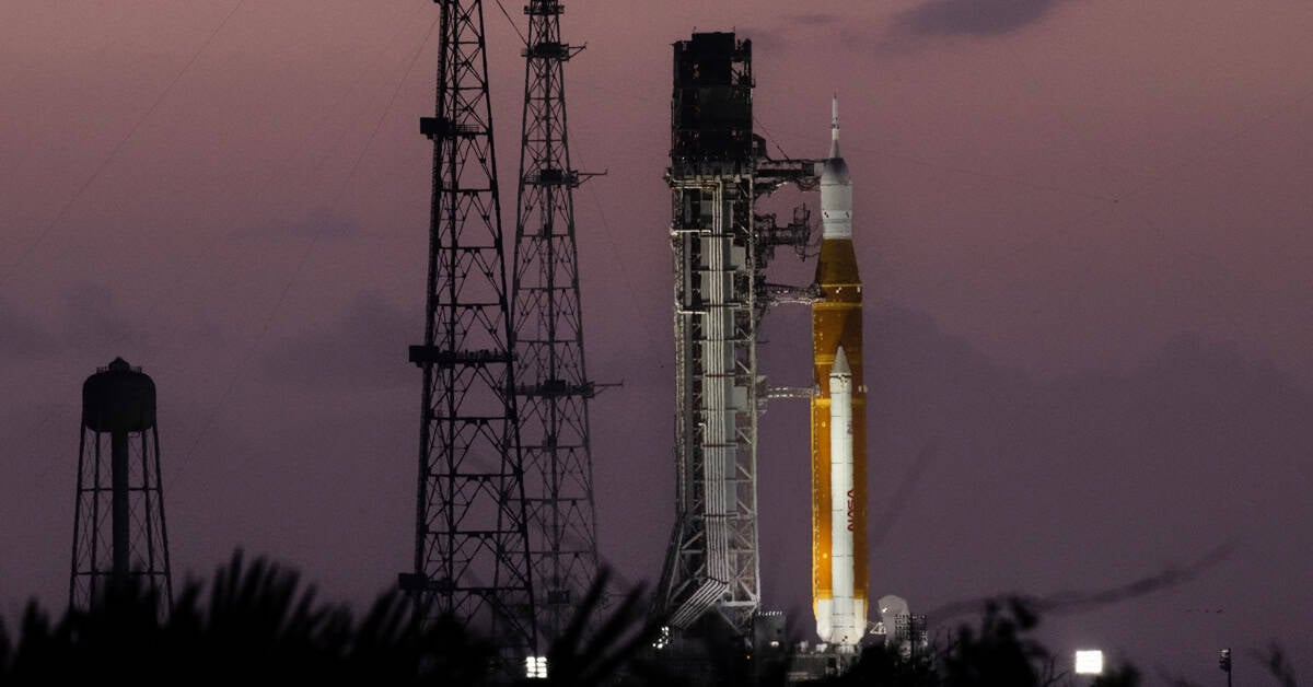 Artemis III shifts from Moon landing to Earth orbit tests to prepare safer future missions. | ©Image Credit: NASA