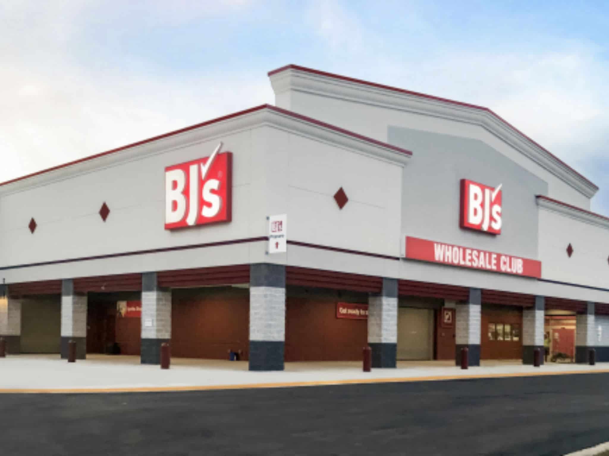 BJ's Wholesale Club Storefront ©Image Credit: BJ's