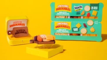 Lunchables Snackables brings cheese, crackers, and poppable treats together in a shareable double snack pack | ©Image Credit: Lunchables
