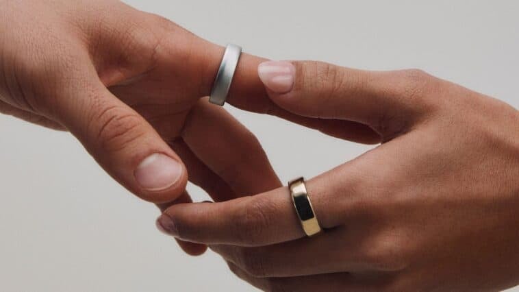Oura Ring 5 in Gold and Silver ©Image Credit: Oura