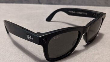 A woman was filmed without her knowledge through smart glasses and then asked to pay to have the video removed | ©Image Credit: Wikimedia Commons / cavebear42
