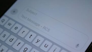 Apple’s iOS 26.5 update adds end-to-end encryption for supported RCS chats with Android users | ©Image Credit: Unsplash / Samuel Angor