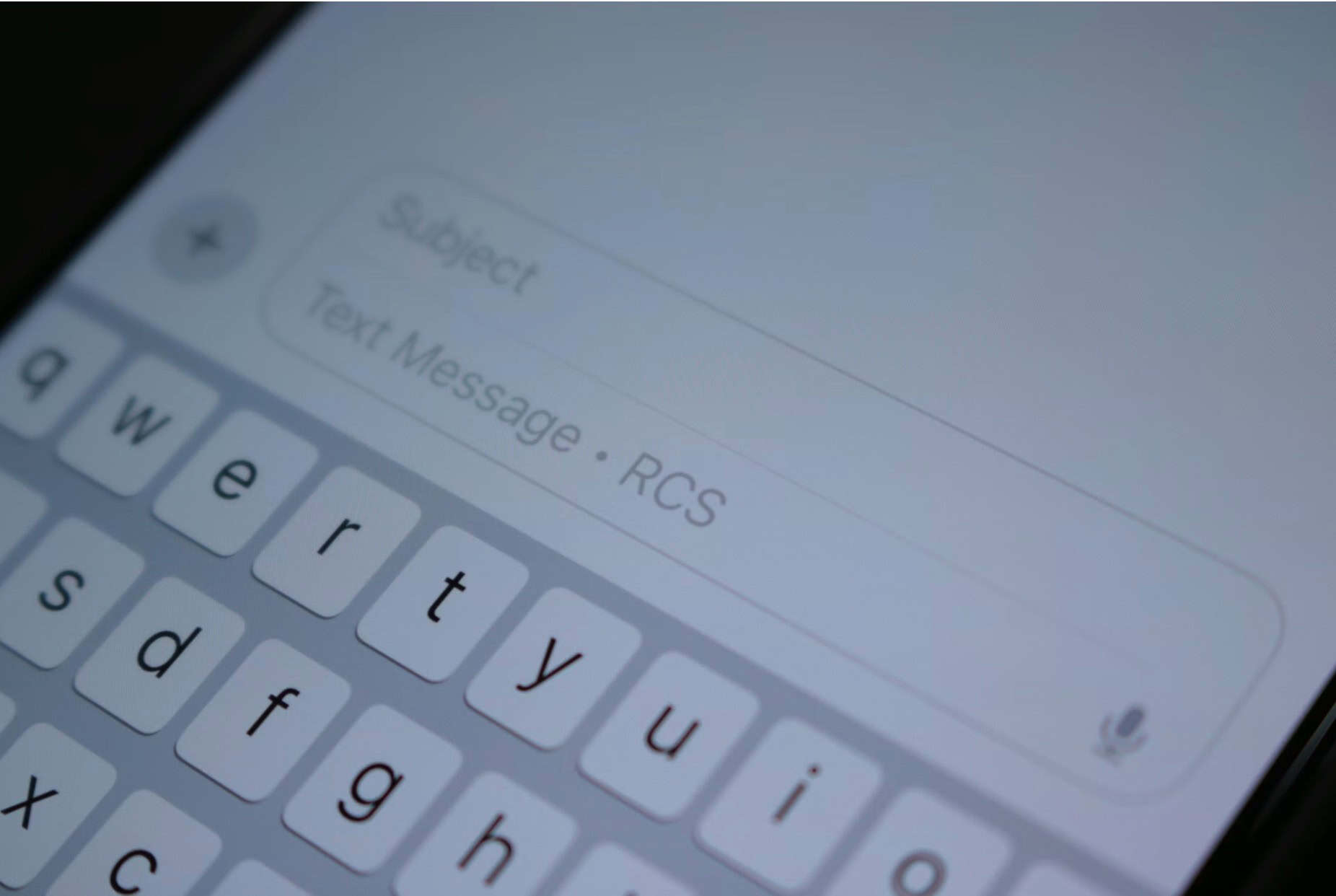 Apple’s iOS 26.5 update adds end-to-end encryption for supported RCS chats with Android users | ©Image Credit: Unsplash / Samuel Angor