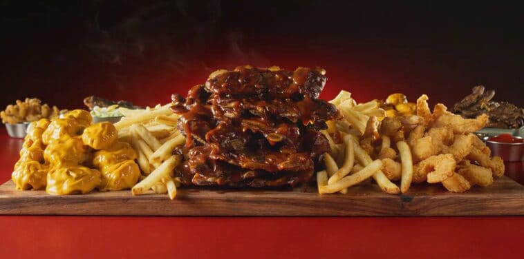Applebee's All You Can Eat' deal features unlimited servings of Boneless Wings, Signature Riblets, Double Crunch Shrimp, and endless fries ©Image Credit: Applebee's